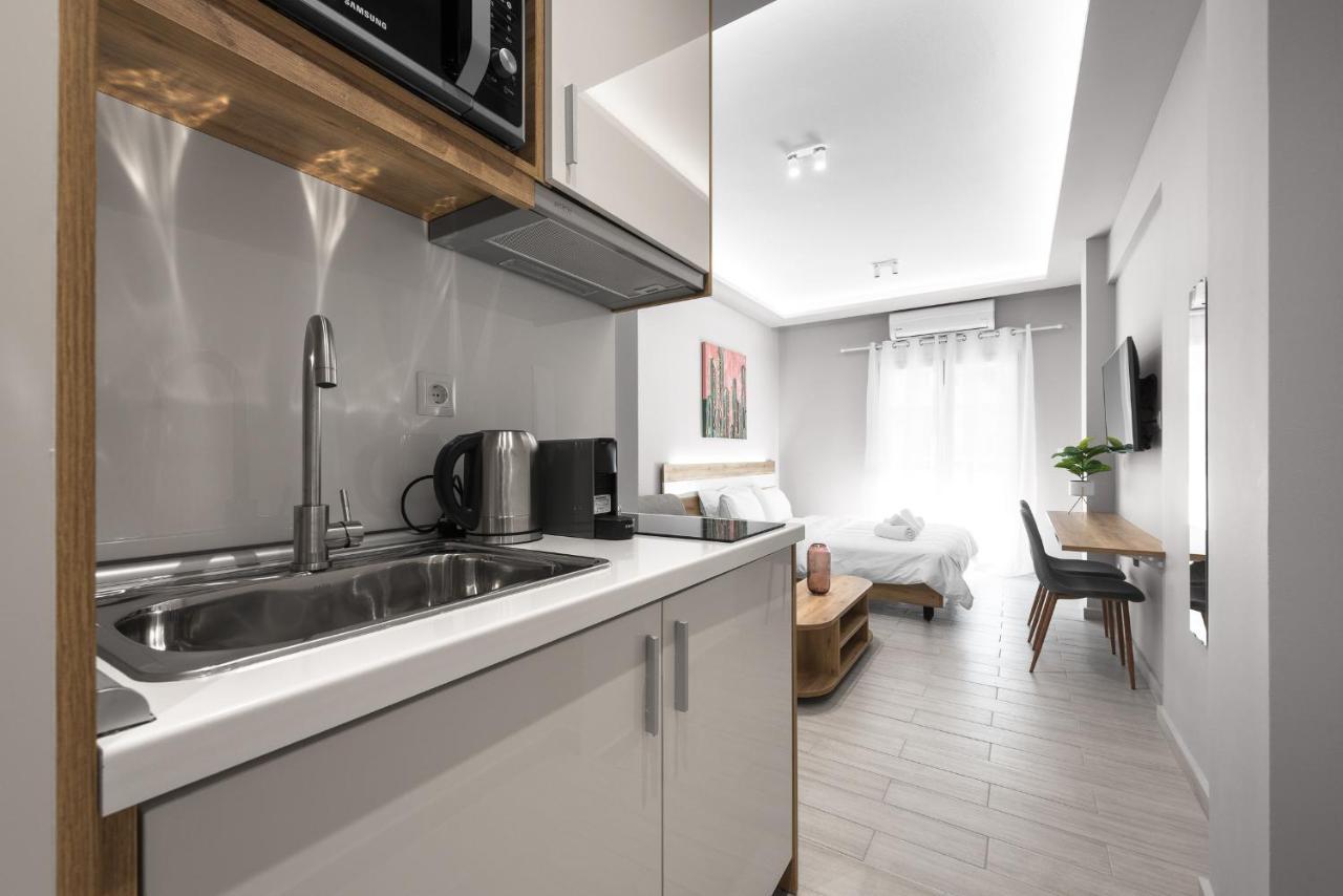 Lausanne, Nilie Hospitality Mgmt Thessaloníki Exteriör bild